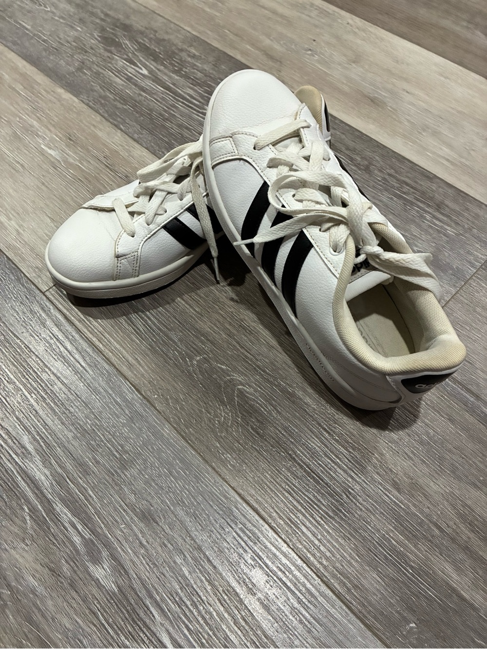 adidas White Sneakers with Black Stripes Lace Up Size Women’s 9